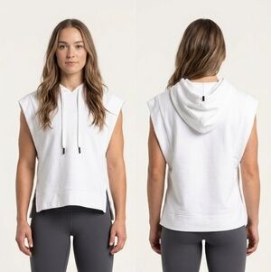 NEW STATESIDE  White Hooded zip vest Size S